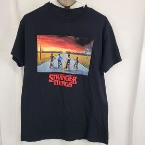 (906) Netflix Strange Things Offical T-Shirt, Size: Medium Color: Black